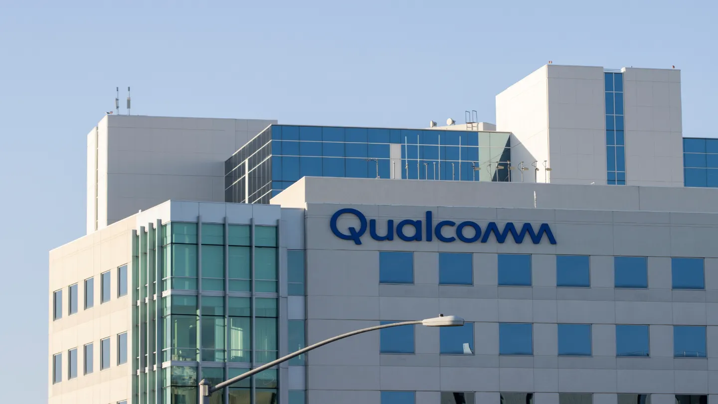 Qualcomm explores acquisition of Intel’s chip design units to strengthen portfolio