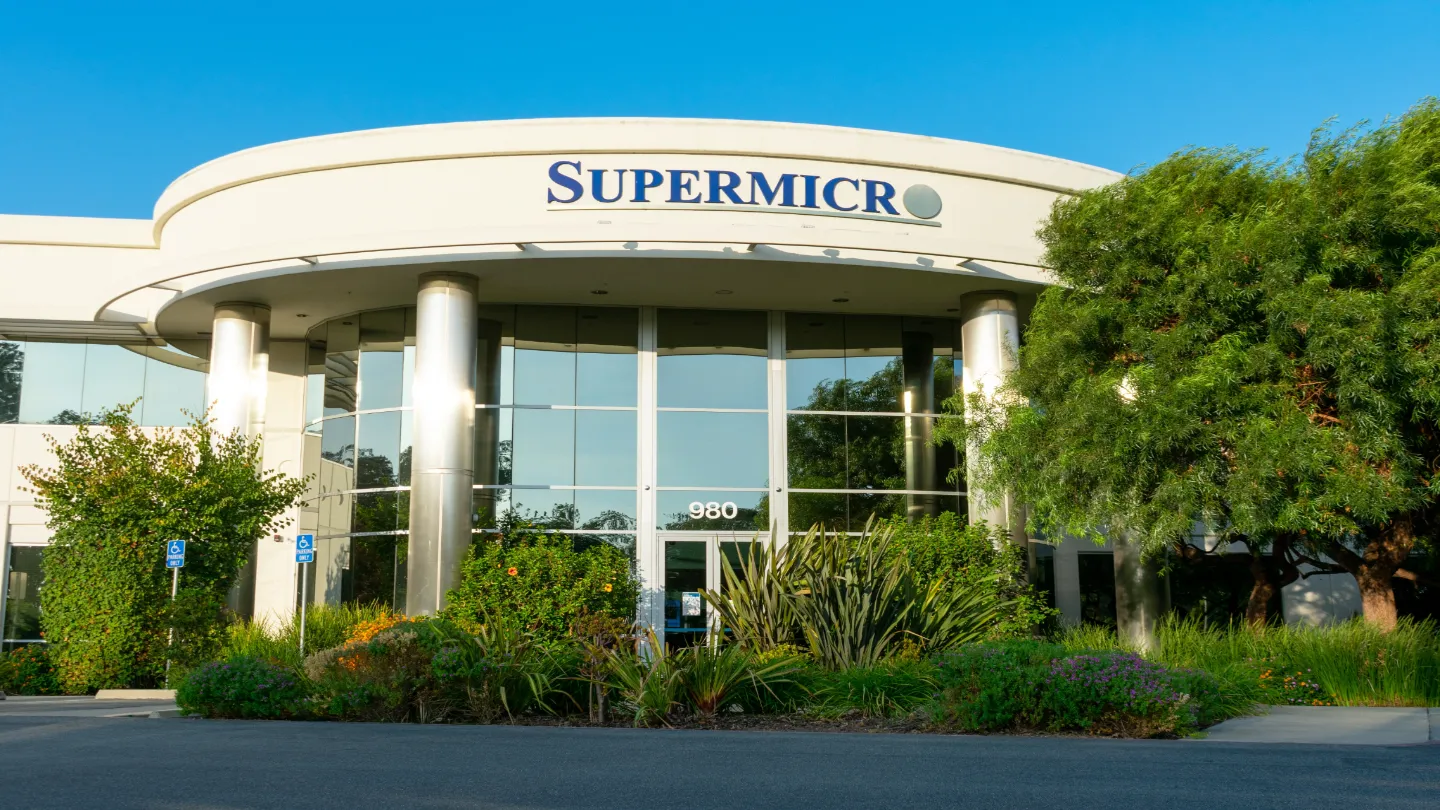 Supermicro reports shipping 100,000 GPUs quarterly, shares rise by 14%