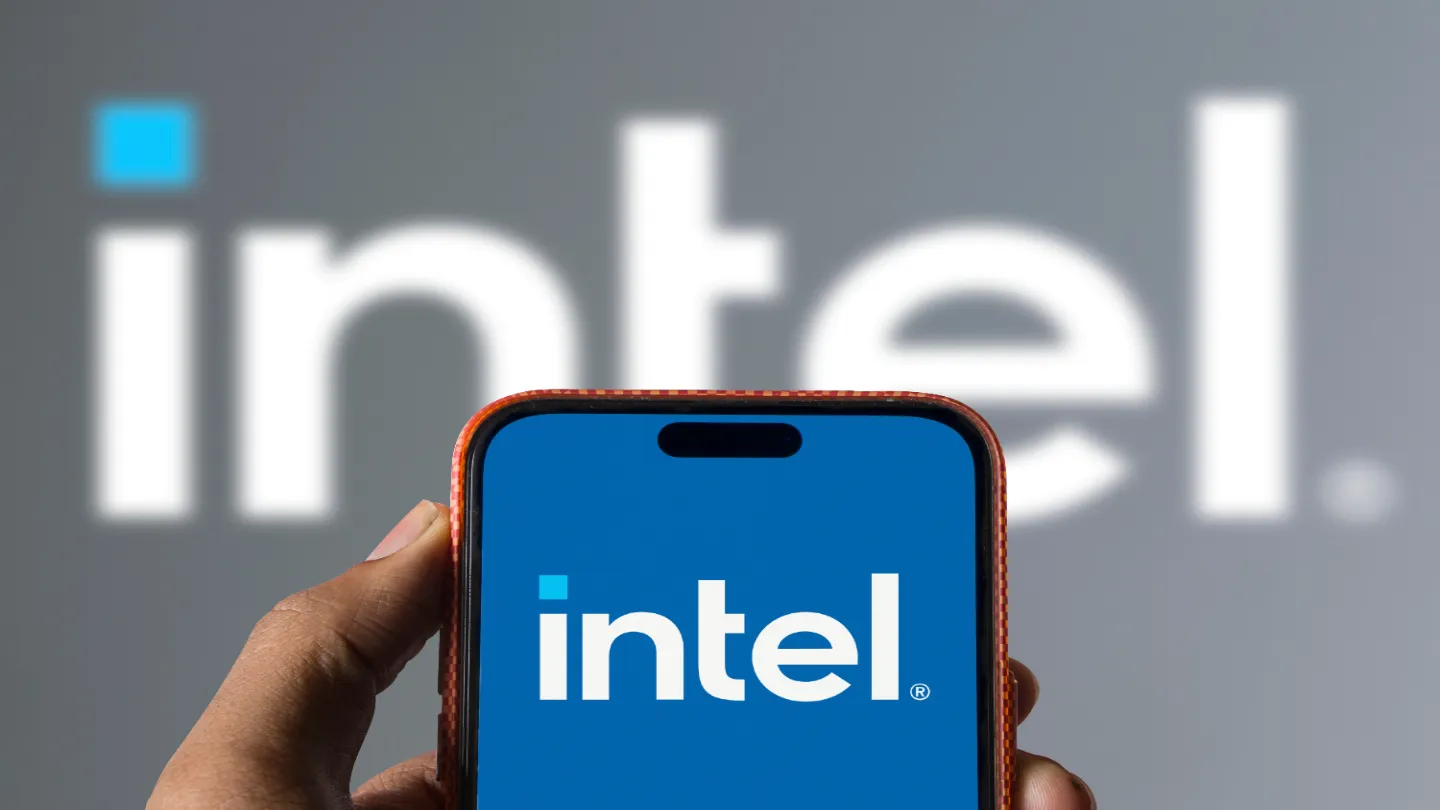 Intel shares rise 7% as Q4 2024 revenue projections surpass estimates