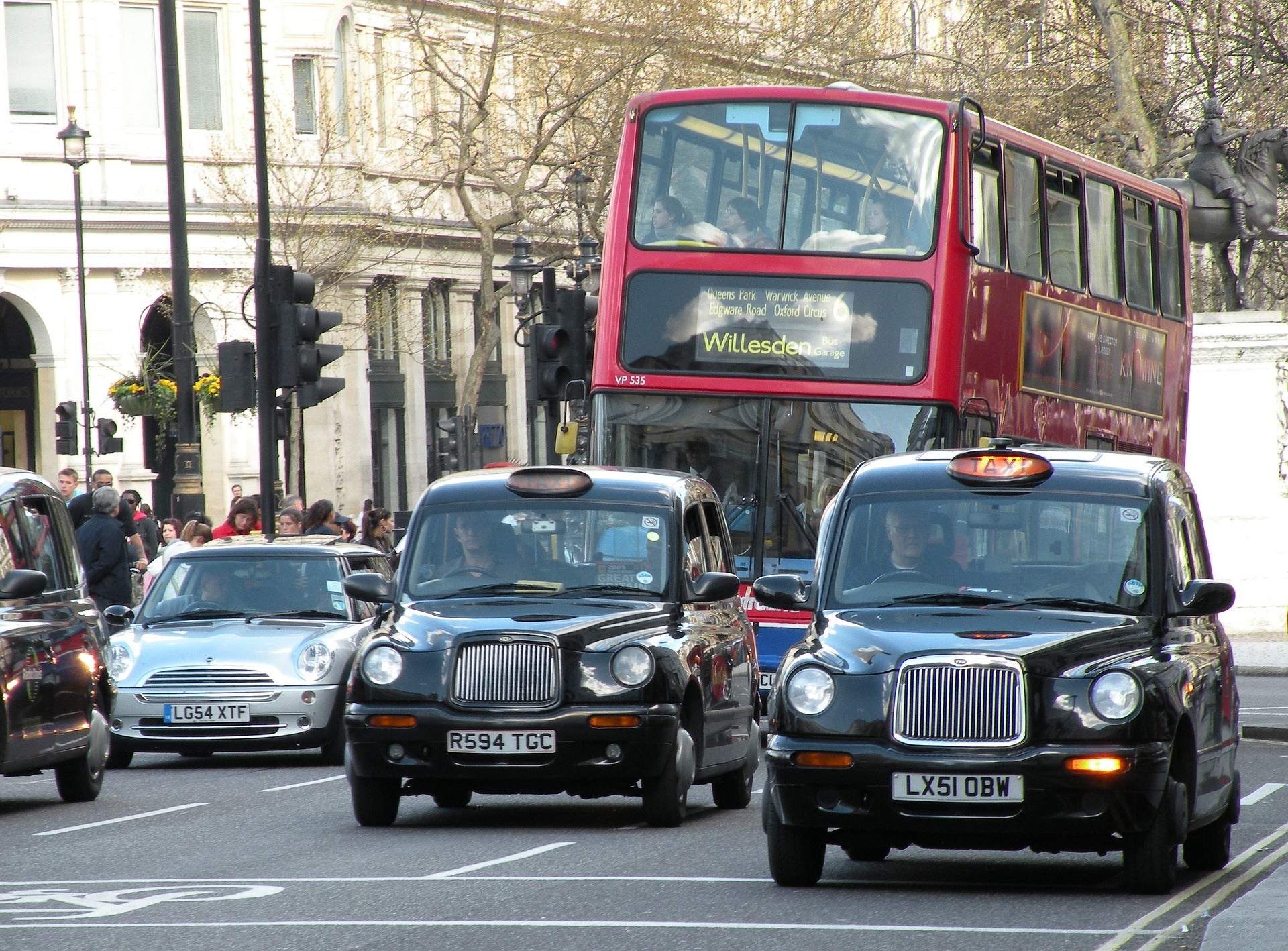 London black cabs pick up contactless payments
