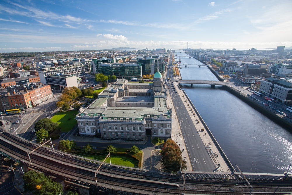 Tableau taps into Irish colo with first European data centre
