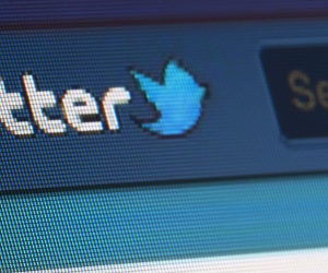 Twitter signs-up Bloomberg for 24/7 breaking news network