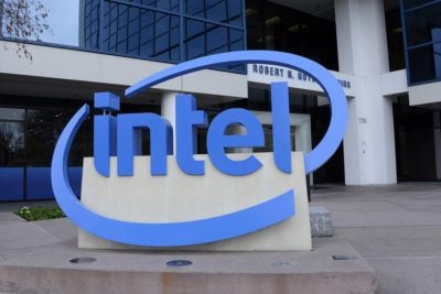 Intel disappoints with forecast despite better-than-expected sales