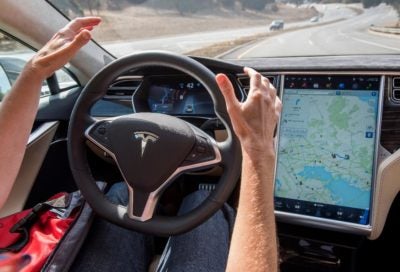 Tesla Motors Autopilot to rollout earlier than expected