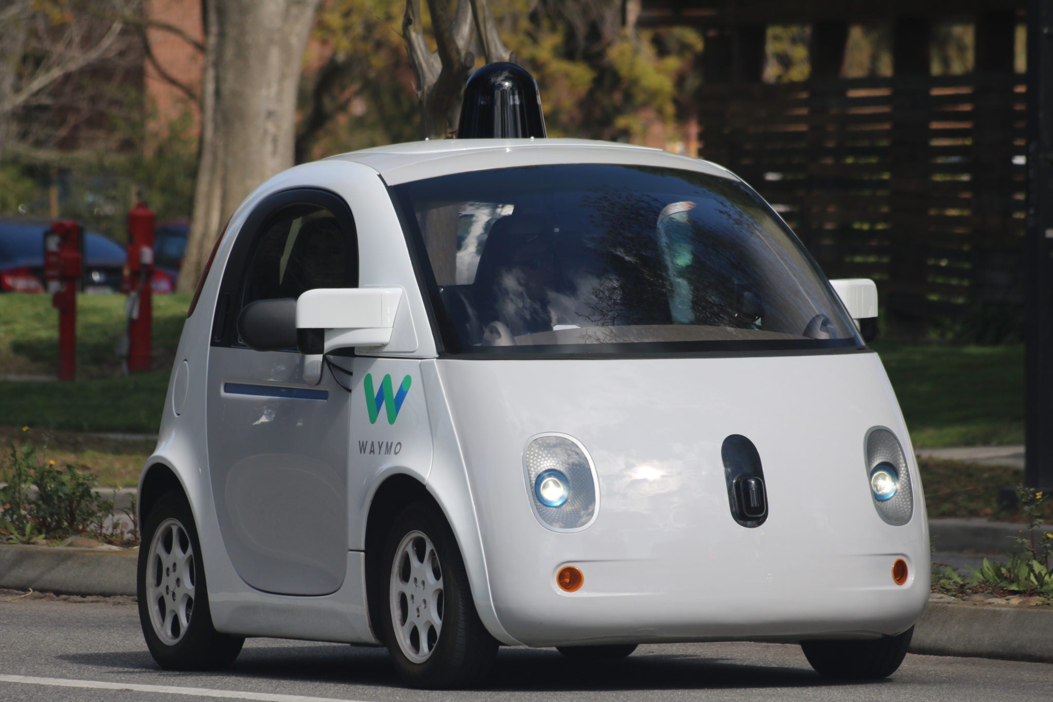 Waymo ditches drivers altogether in latest autonomous test