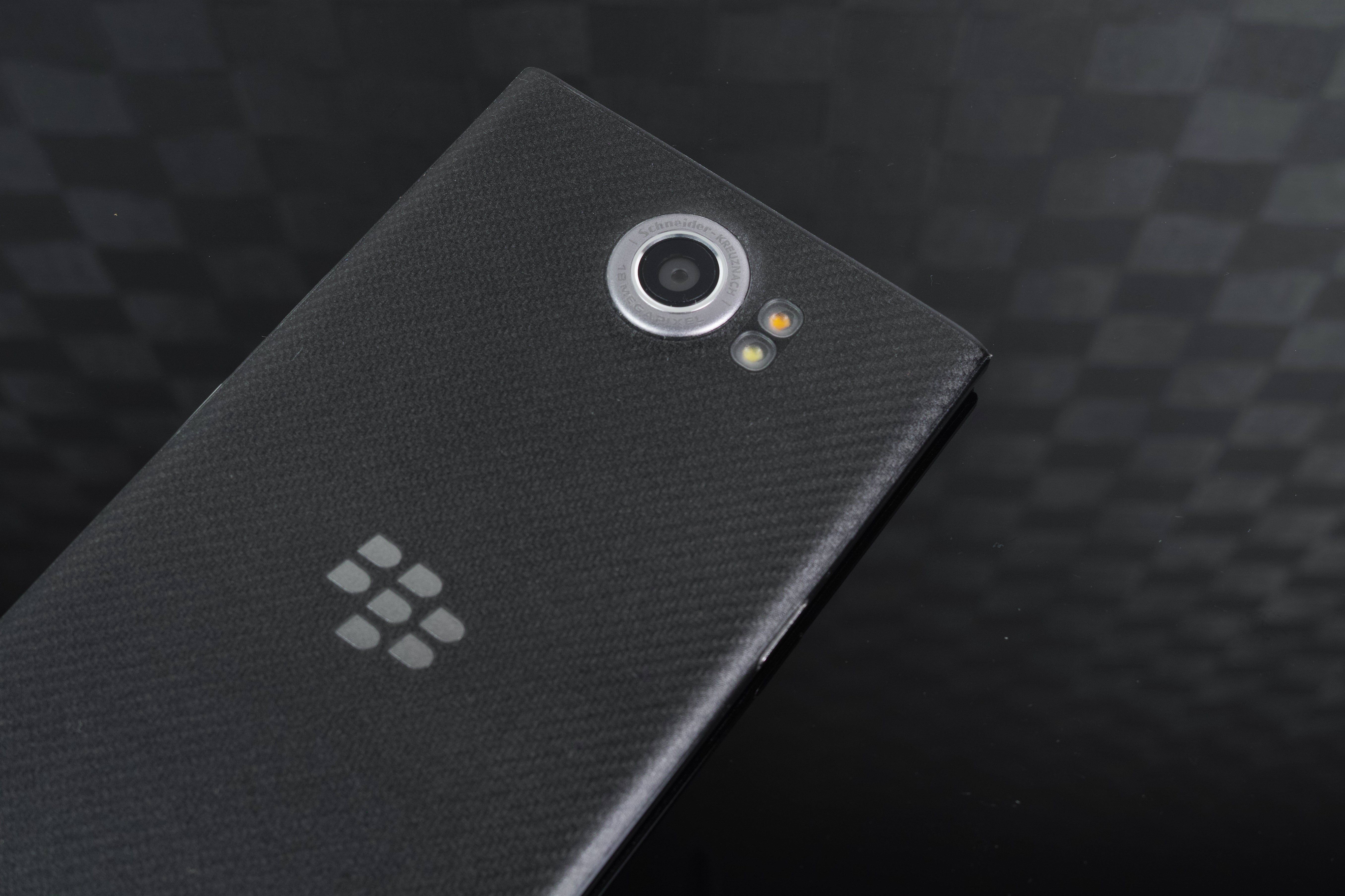 BlackBerry, Baidu to partner on driverless software