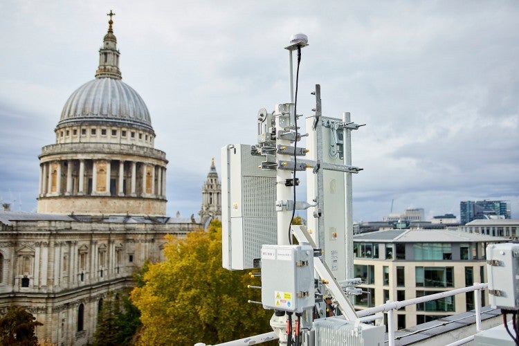 EE Selects 16 UK Cities for 5G Launch: Deployment "Far from Straightforward"