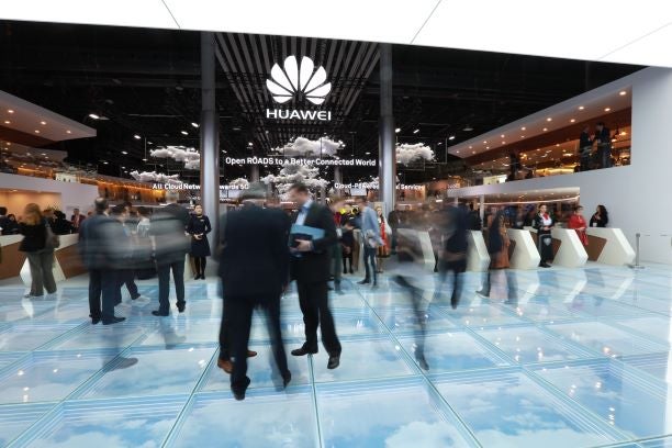 Gov't Bans Huawei 5G Sales Outright: Blames US Sanctions for U-Turn