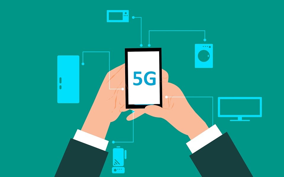 UK’s First Commercial 5G Service Will Be Launched by EE on May 30th