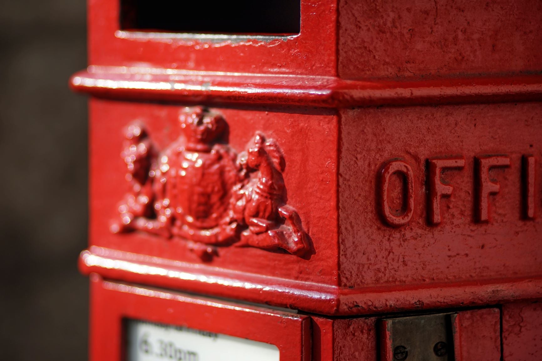 Gov't Pays £15 Million for Access to Royal Mail Data