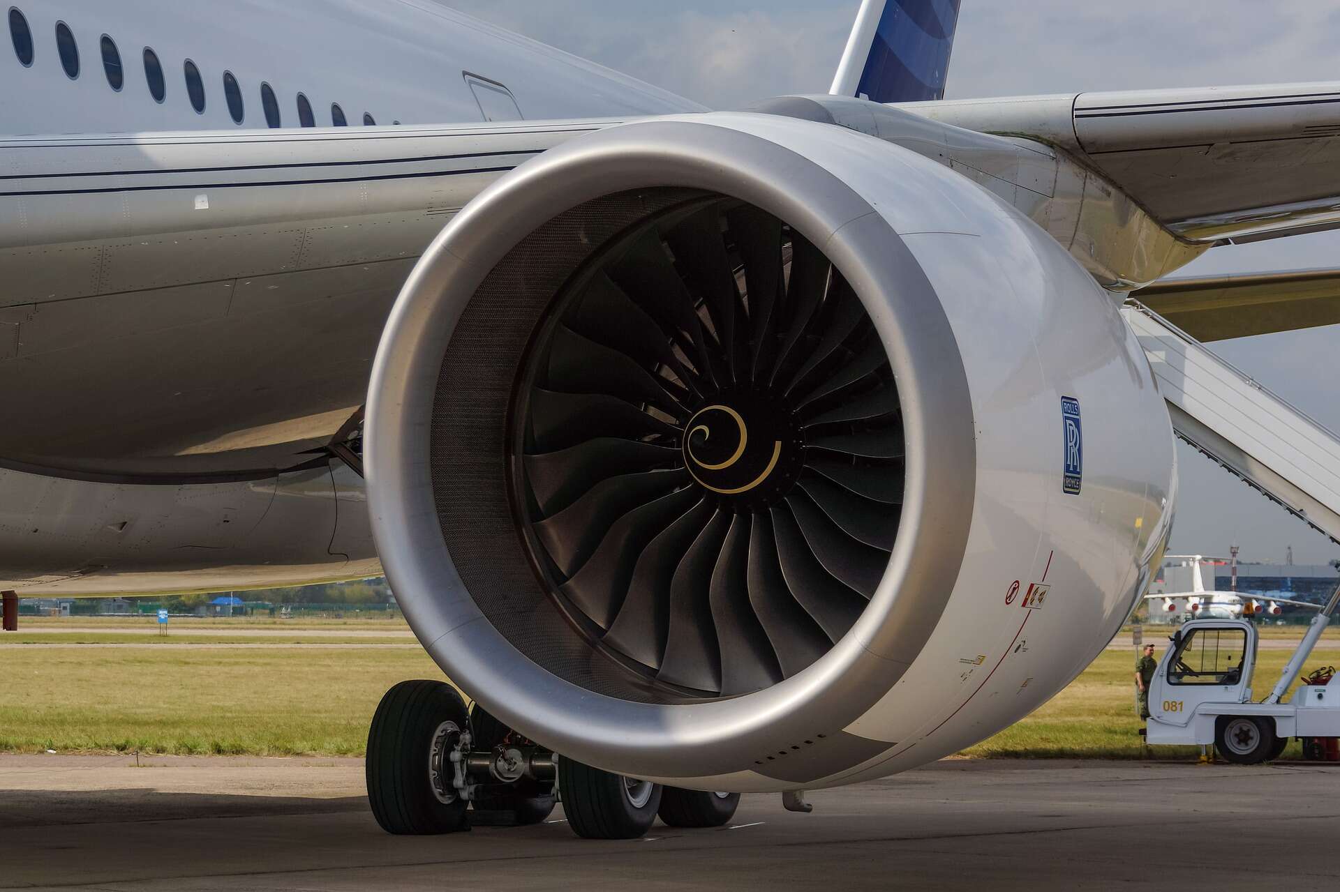 "Partner with Us on New Technology" says Rolls Royce as it Posts Massive £5.4 Billion Losses