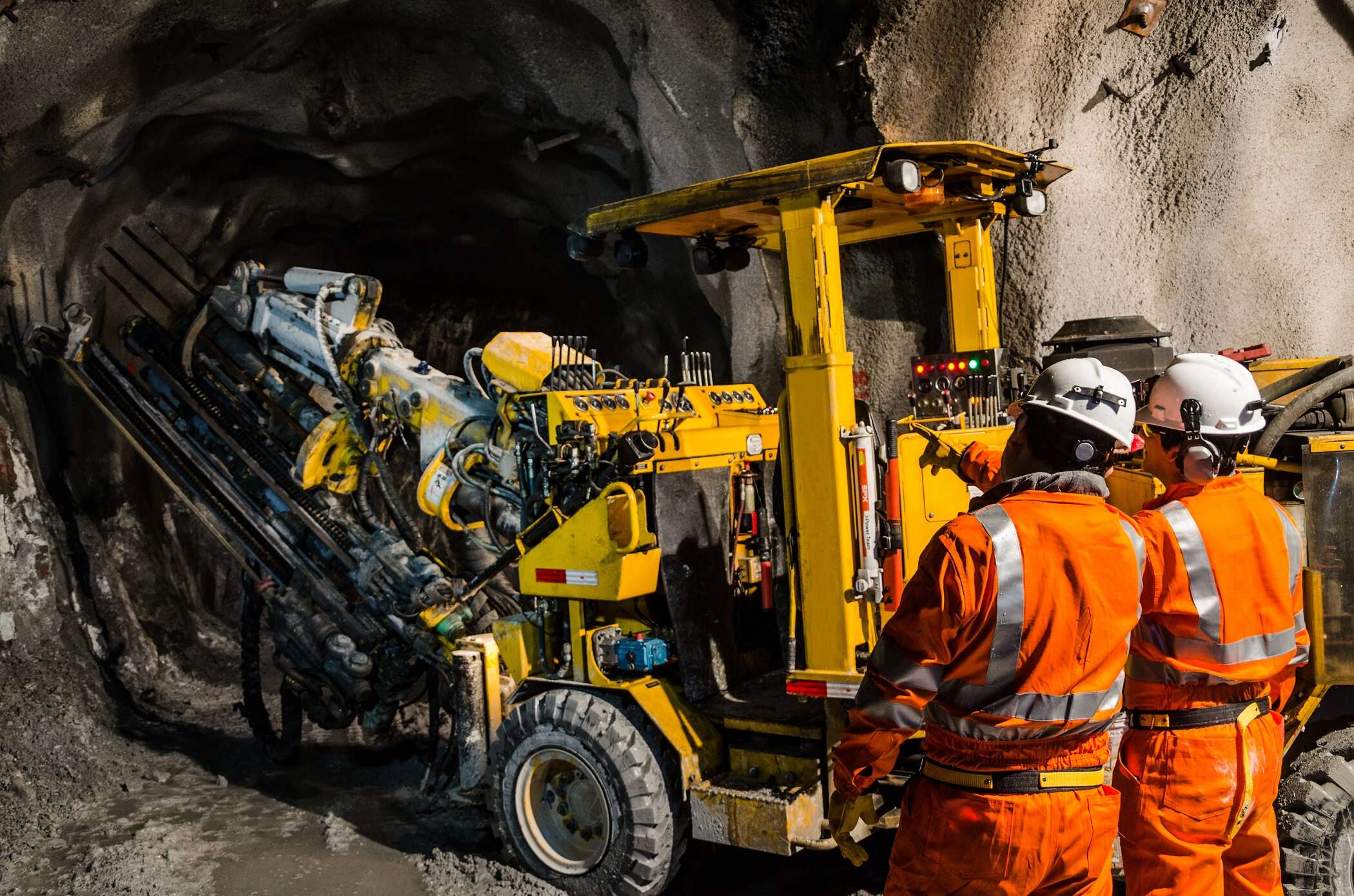 5G could save miners' lives but cost them their jobs