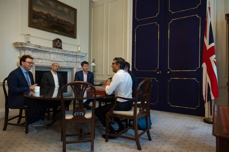 Rishi Sunak met with leaders from OpenAI, Google Deep Mind and Anthropic on the role of guardrails in AI (Photo: UK Government)