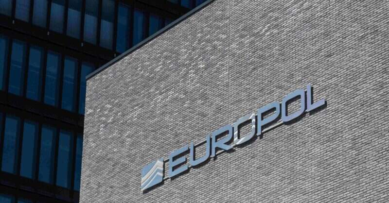 Europol, FBI i IRS zamknęły kuloodporną witrynę hostingową