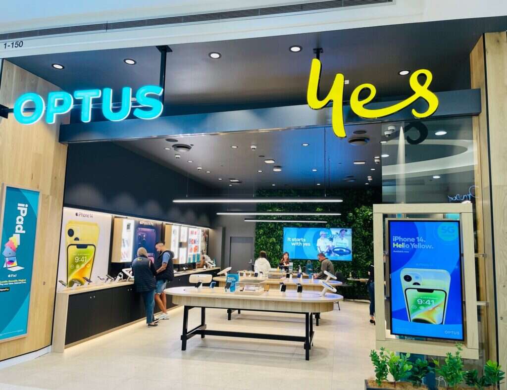 An Optus mobile store in downtown Sydney.